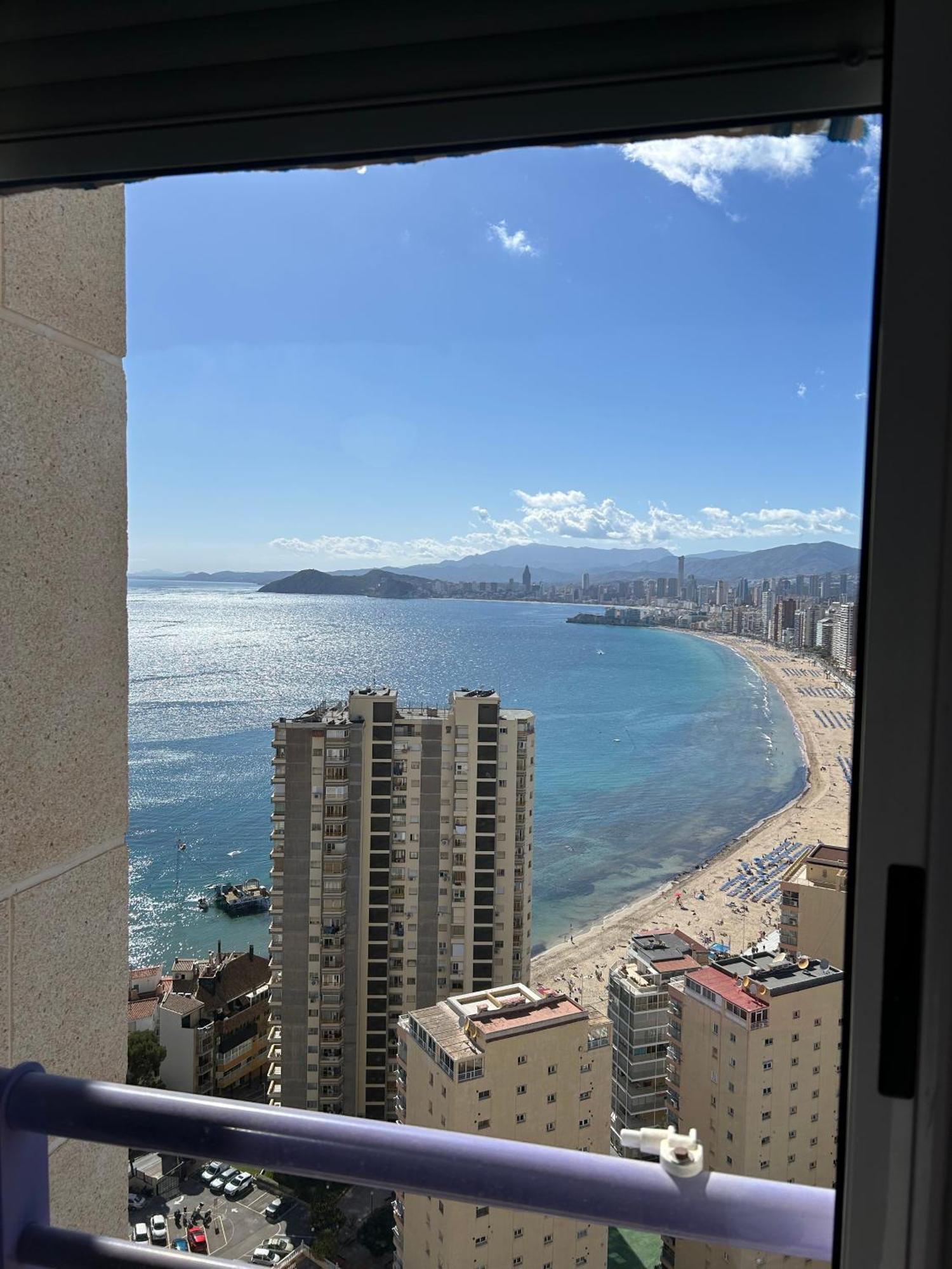 Apartamento Con Preciosas Vistas Y Piscina Benidorm Ngoại thất bức ảnh